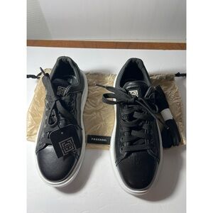 Free soul nwt  Black Sneakers